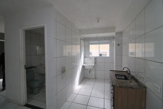 Cozinha de apartamento para alugar com 2 quartos, 50m² em Parque Boa Esperança, São Paulo