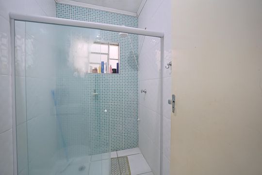 Banheiro 2 de casa à venda com 3 quartos, 150m² em Jardim Lisboa, São Paulo