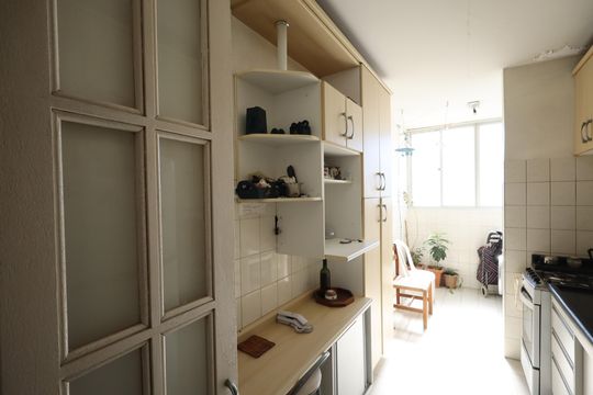 Cozinha de apartamento à venda com 3 quartos, 70m² em Vila Sao Paulo, São Paulo