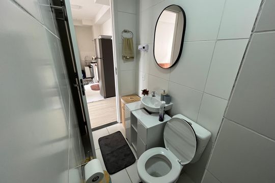 Banheiro de apartamento para alugar com 2 quartos, 33m² em Jardim Pereira Leite, São Paulo