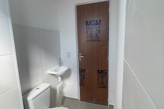 Banheiro de apartamento para alugar com 2 quartos, 50m² em Jardim Paraíso, Nova Iguaçu