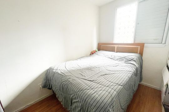 Quarto de apartamento à venda com 2 quartos, 43m² em Jardim Iris, São Paulo