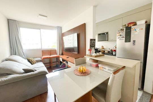 Sala / Cozinha de apartamento à venda com 2 quartos, 43m² em Jardim Iris, São Paulo