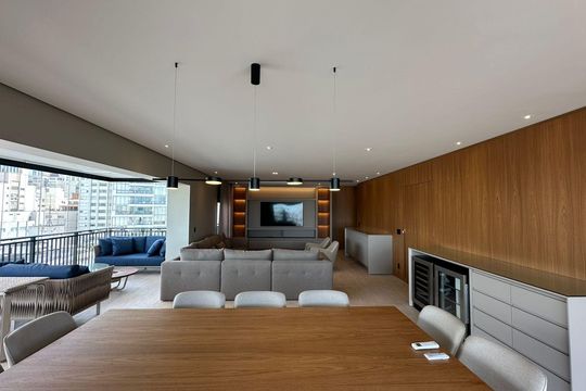Apartamento à venda com 3 quartos, 227m² em Jardim Paulista, São Paulo
