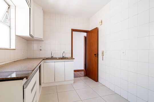 Apartamento à venda com 4 quartos, 150m² em Serra, Belo Horizonte