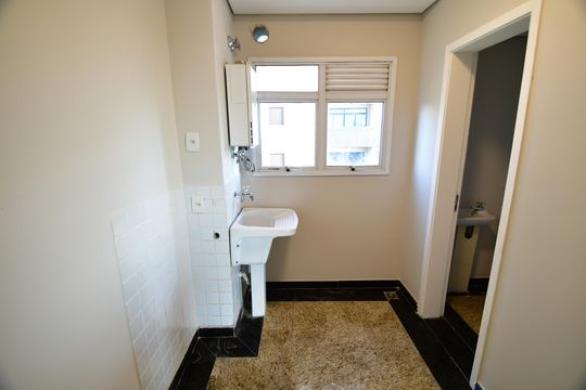 Área de Serviço de apartamento à venda com 3 quartos, 184m² em Jardim Chapadão, Campinas