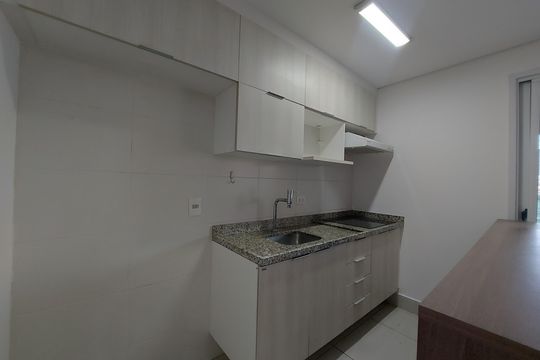 Cozinha de apartamento à venda com 1 quarto, 43m² em Campo Belo, São Paulo