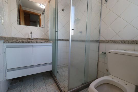 Banheiro de kitnet/studio para alugar com 1 quarto, 32m² em Nova Aliança, Ribeirão Preto