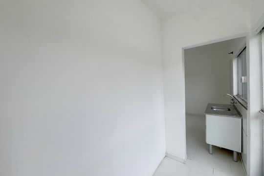 Área de Serviço de kitnet/studio para alugar com 1 quarto, 43m² em Vila Galvão, Guarulhos