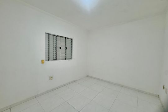 Quarto de kitnet/studio para alugar com 1 quarto, 43m² em Vila Galvão, Guarulhos