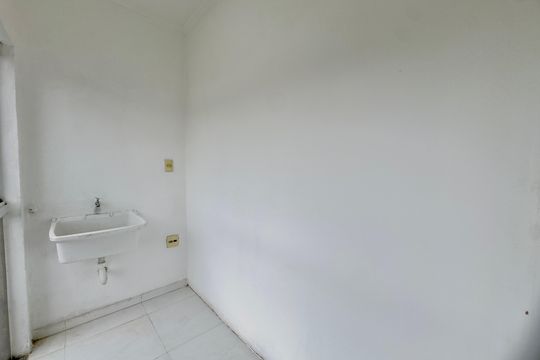 Área de Serviço de kitnet/studio para alugar com 1 quarto, 43m² em Vila Galvão, Guarulhos