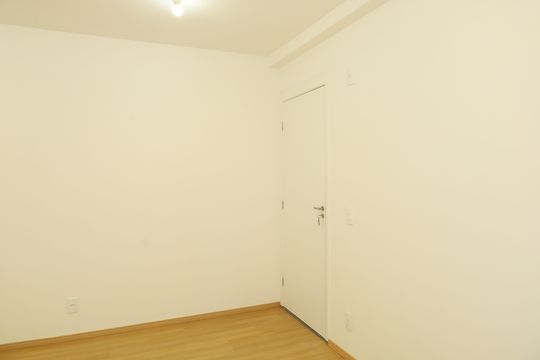 Sala de apartamento para alugar com 2 quartos, 44m² em Jardim Helian, São Paulo