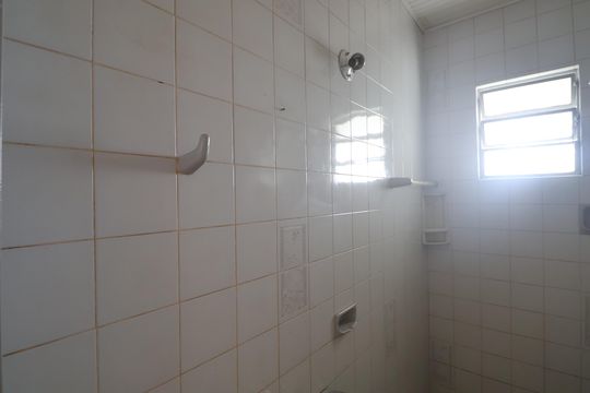 Banheiro de casa para alugar com 1 quarto, 40m² em Rio Branco, Canoas