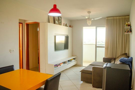 Apartamento à venda com 2 quartos, 59m² em Vila Monticelli, Goiânia