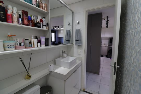 Banheiro  de apartamento à venda com 1 quarto, 34m² em Jurubatuba, São Paulo