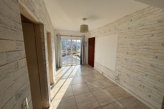 Sala de apartamento para alugar com 2 quartos, 70m² em Bairro Colônia, Ribeirão Pires