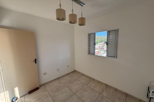 Quarto 1 de apartamento para alugar com 2 quartos, 70m² em Bairro Colônia, Ribeirão Pires