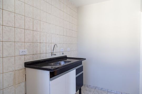 Cozinha e Área de Serviço de apartamento para alugar com 2 quartos, 45m² em Jardim Maria Dirce, Guarulhos