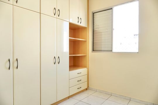 Quarto 1 de apartamento para alugar com 3 quartos, 75m² em Silveira, Belo Horizonte