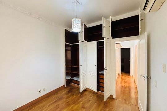 Apartamento para alugar com 3 quartos, 130m² em Copacabana, Rio de Janeiro
