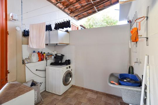 Área de Serviço Casa 2 de casa à venda com 5 quartos, 480m² em Nova Vista, Belo Horizonte
