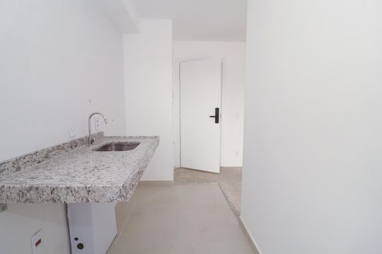 Cozinha de apartamento à venda com 2 quartos, 59m² em Vila Bandeirantes, São Paulo