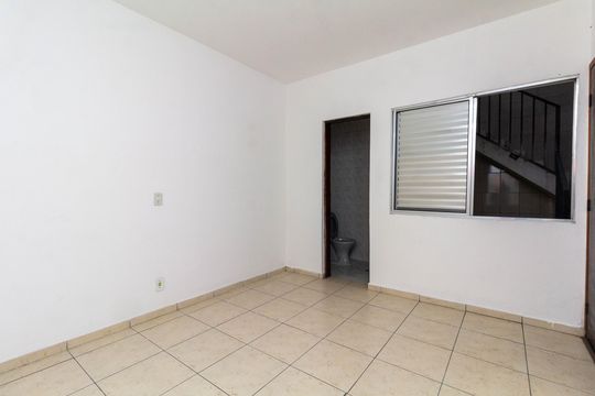Quarto 3 de casa de condomínio para alugar com 3 quartos, 180m² em Vila Lais, São Paulo