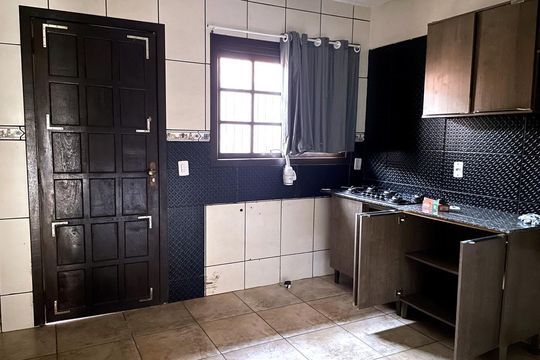 Cozinha de casa para alugar com 2 quartos, 77m² em São Luiz, Gravataí