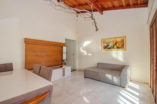 Sala de casa para alugar com 3 quartos, 80m² em Jardim Dona Leopoldina, Porto Alegre