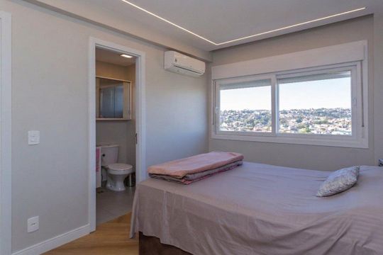 Quarto de apartamento à venda com 3 quartos, 71m² em Jardim do Salso, Porto Alegre