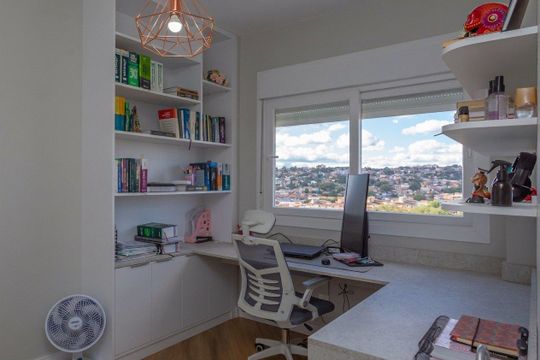 Quarto de apartamento à venda com 3 quartos, 71m² em Jardim do Salso, Porto Alegre