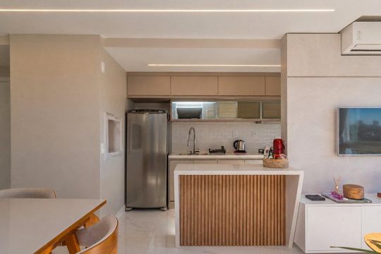 Cozinha de apartamento à venda com 3 quartos, 71m² em Jardim do Salso, Porto Alegre