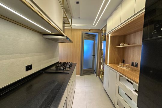 Cozinha de apartamento para alugar com 3 quartos, 175m² em Alphaville Conde Ii, Barueri