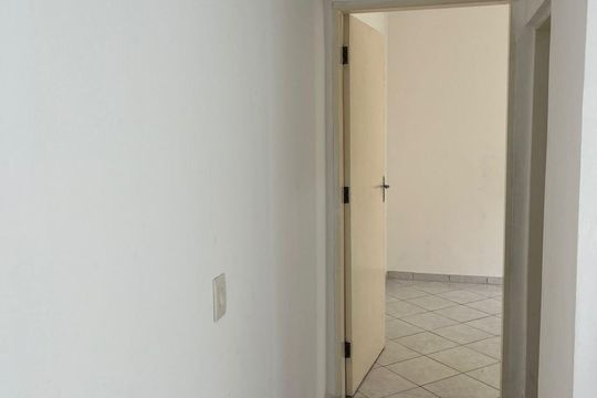 Quarto 2 de casa para alugar com 2 quartos, 84m² em Jardim Angela, São Paulo