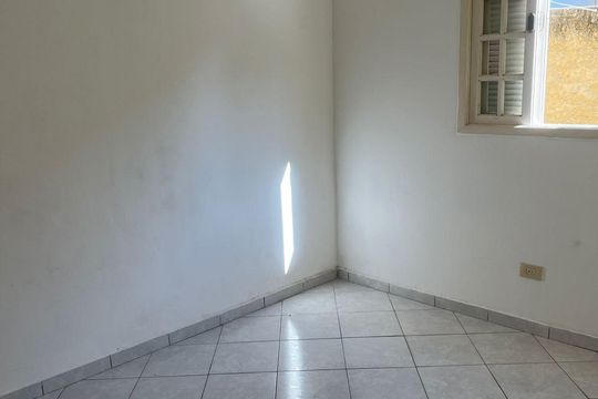 Quarto 2 de casa para alugar com 2 quartos, 84m² em Jardim Angela, São Paulo