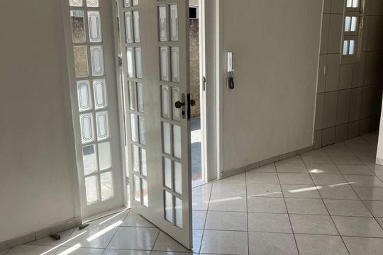 Sala de casa para alugar com 2 quartos, 84m² em Jardim Angela, São Paulo