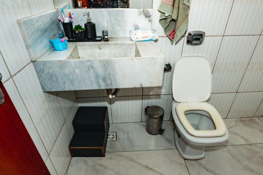 Banheiro Social de casa à venda com 4 quartos, 204m² em Jardim Guanabara, Belo Horizonte