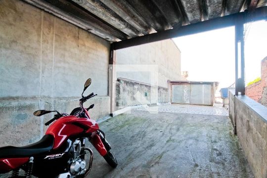 Garagem de casa à venda com 5 quartos, 175m² em Jardim Peri, São Paulo