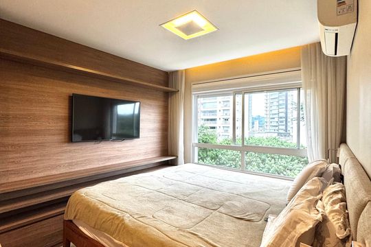 Apartamento à venda com 2 quartos, 134m² em Vila Anastácio, São Paulo