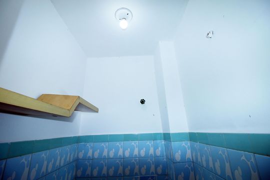 Banheiro de serviço de casa à venda com 2 quartos, 80m² em Vila da Penha, Rio de Janeiro