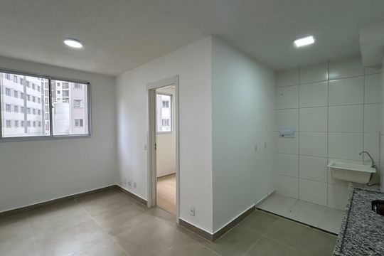 Apartamento para alugar com 2 quartos, 37m² em Usina Piratininga, São Paulo