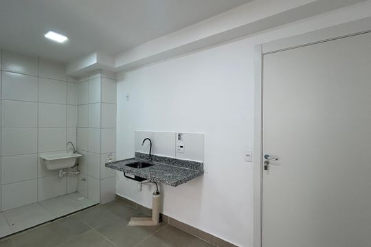 Cozinha de apartamento para alugar com 2 quartos, 37m² em Usina Piratininga, São Paulo