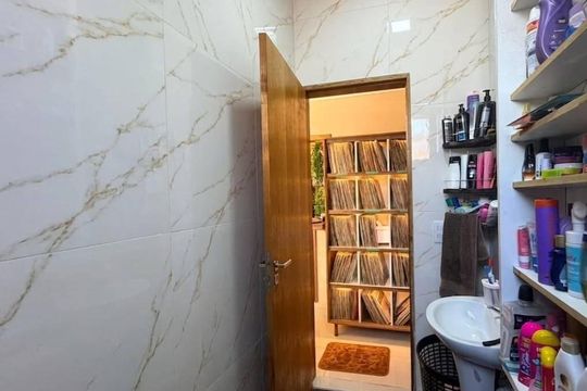 Banheiro de casa para alugar com 2 quartos, 125m² em Vila Antonieta, São Paulo