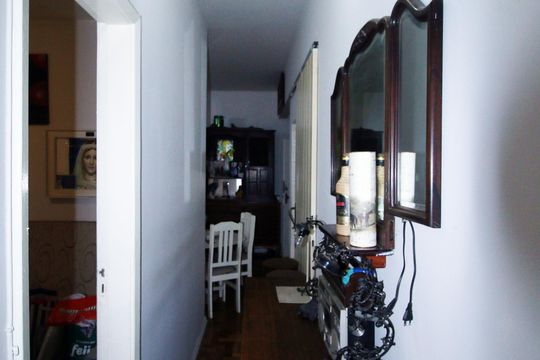 Corredor de apartamento à venda com 2 quartos, 64m² em Brás de Pina, Rio de Janeiro