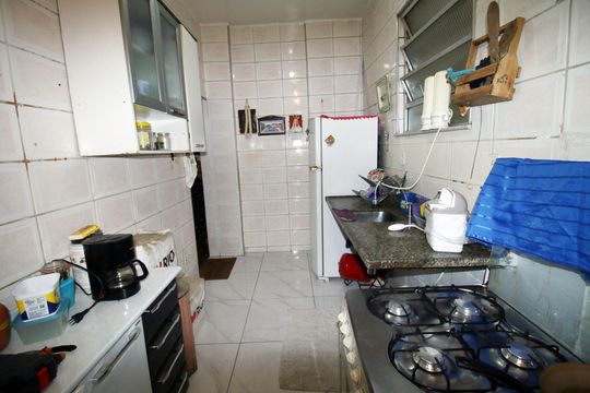 Cozinha de apartamento à venda com 2 quartos, 64m² em Brás de Pina, Rio de Janeiro