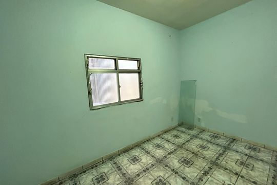 Sala/Quarto casa 2 de casa de condomínio para alugar com 2 quartos, 100m² em Praça Seca, Rio de Janeiro