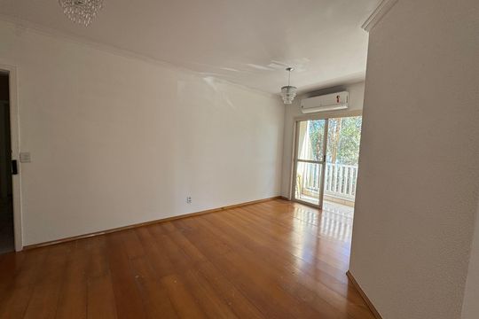 Sala de apartamento à venda com 2 quartos, 58m² em Piratininga, Osasco