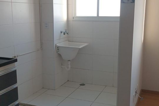 Área de serviço de apartamento para alugar com 2 quartos, 40m² em Vila Andrade, São Paulo
