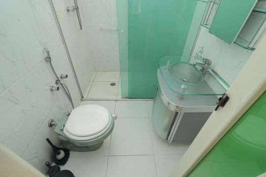 Banheiro 1 de apartamento à venda com 3 quartos, 79m² em Aclimação, São Paulo