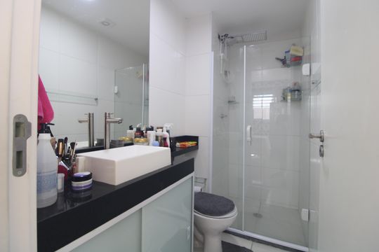 Banheiro de apartamento para alugar com 2 quartos, 50m² em Socorro, São Paulo